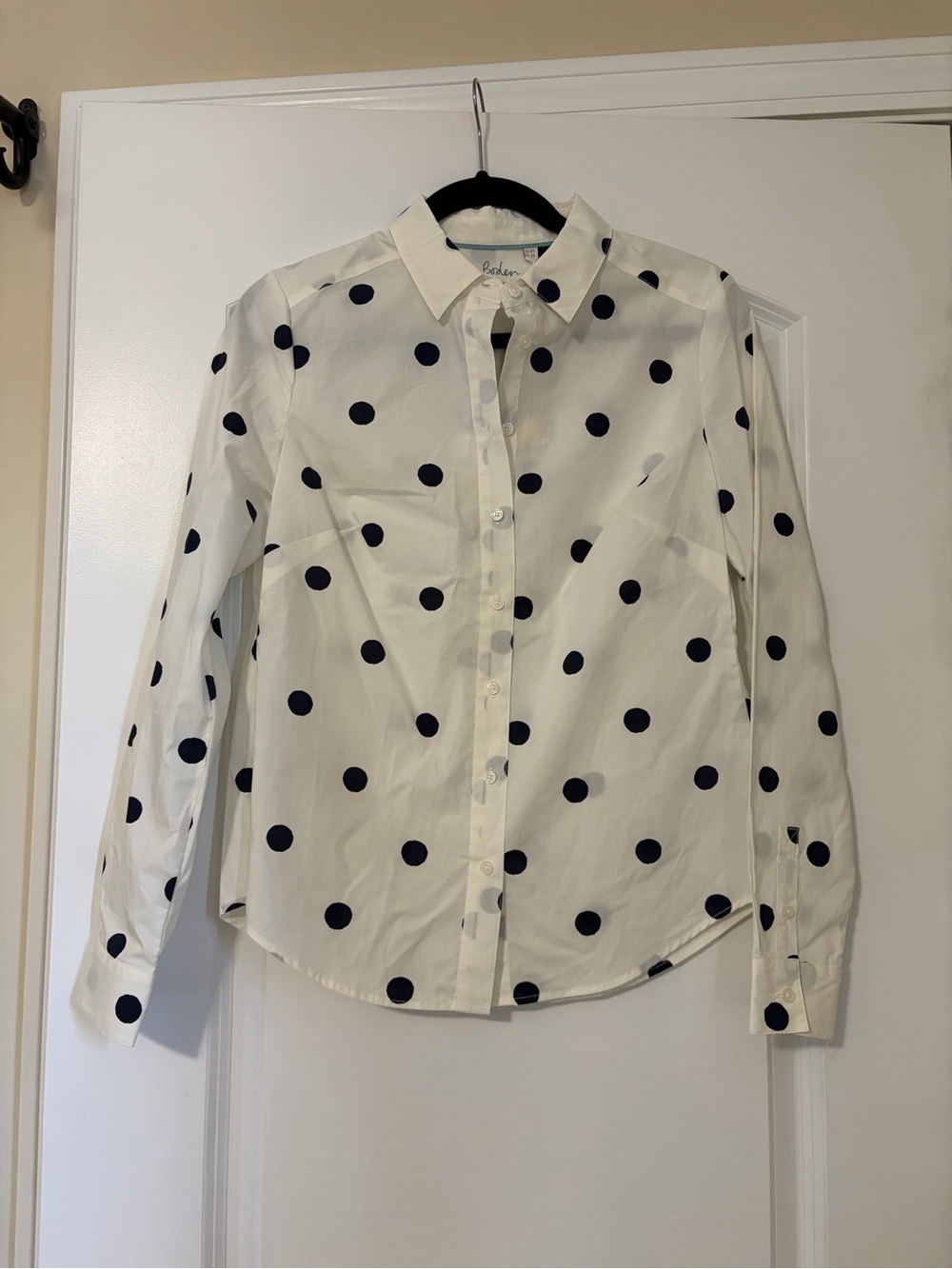NWT Boden Classic Shirt in White with Navy Polka Dots